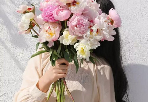 How to Keep Flowers Fresh Longer: Everyday Care Tips for Beautiful Blooms