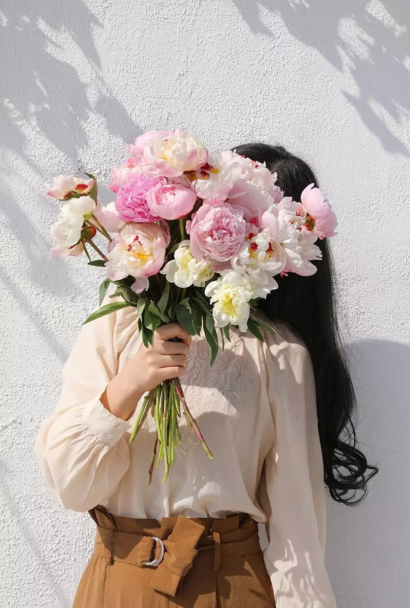 How to Keep Flowers Fresh Longer: Everyday Care Tips for Beautiful Blooms